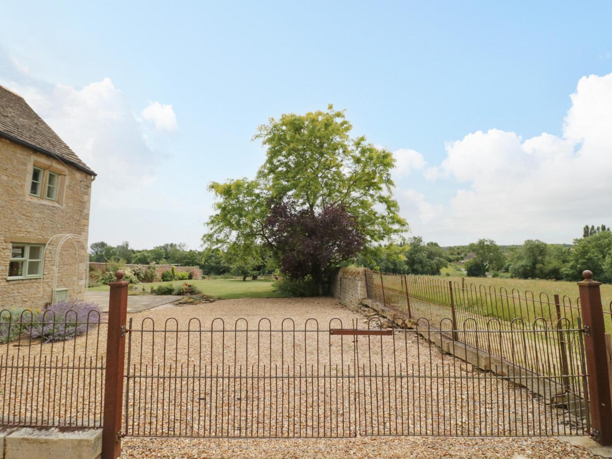 Villa Glapthorn Manor Peterborough Exterior foto